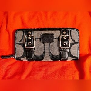 COACH Signature Wallet